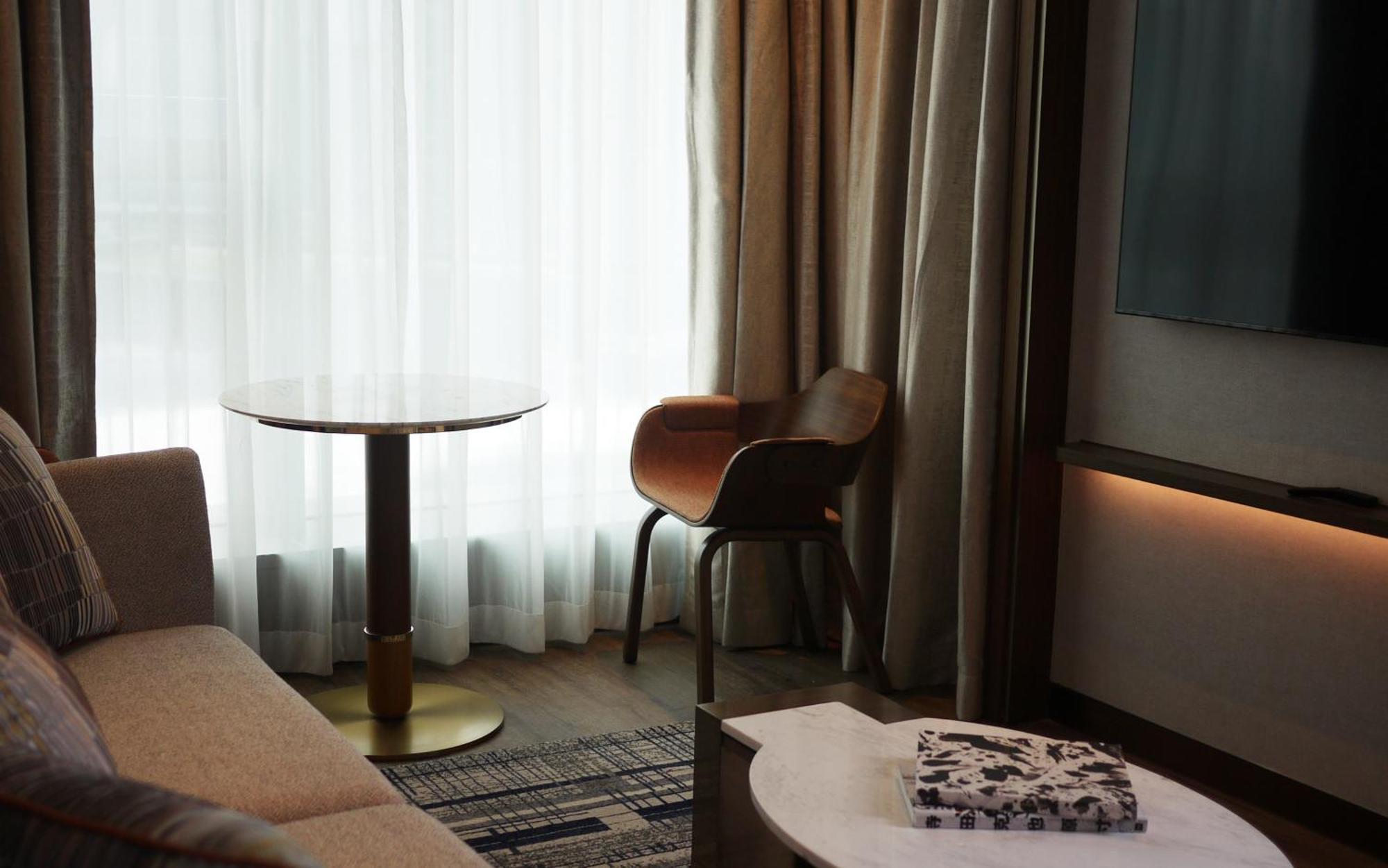 Hotel Dorsett Kai Tak Hongkong Zewnętrze zdjęcie